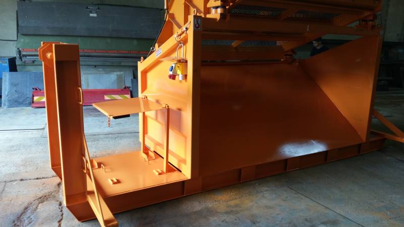Construction d'une berce poids lourds avec pose et mis en peinture pour crible allant sur un camion PL