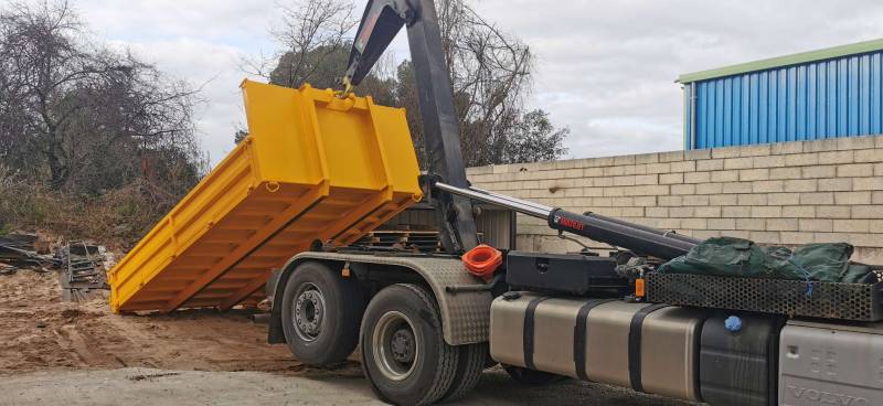 constructeur de benne amovible ampliroll pour la RRT PACA