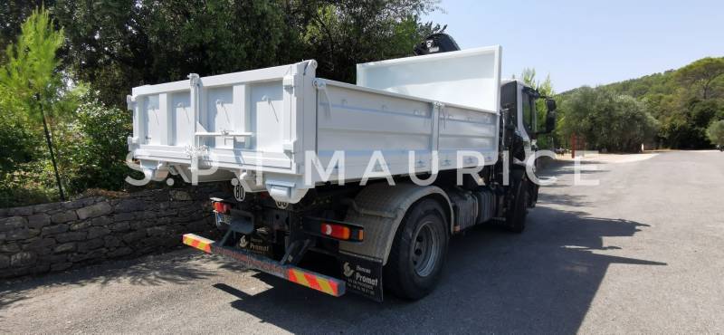 Fabrication d'une benne transporteur pour une etreprise du batiment de Mougins dans le 06