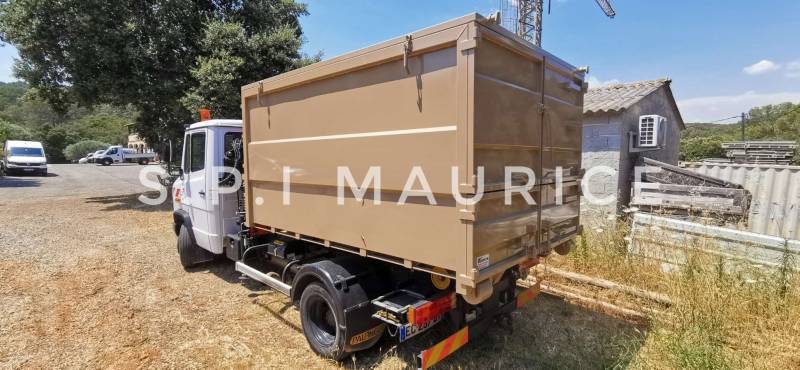 Réalisation d'un caisson fermé pour camion ampliroll classe 1 Var