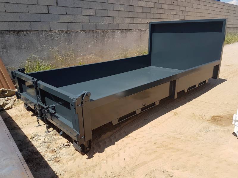 vente de benne ampliroll amovible pour petit poids lourds à Peymeinade dans les alpes maritimes
