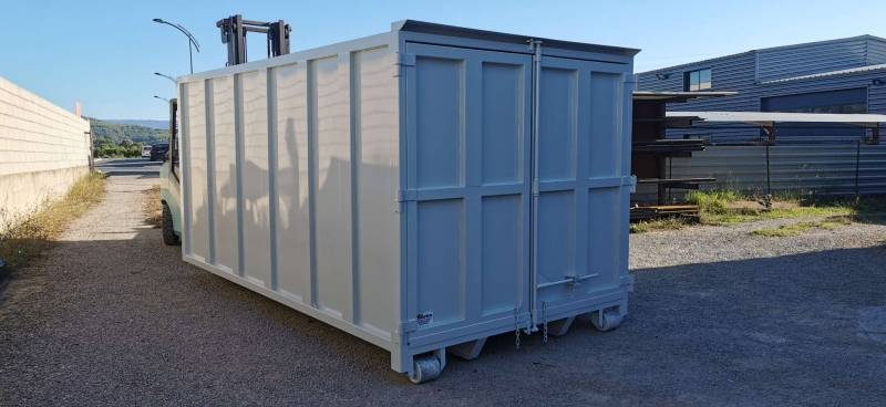 Caisson fermé ampliroll poids lourds spécial mairie