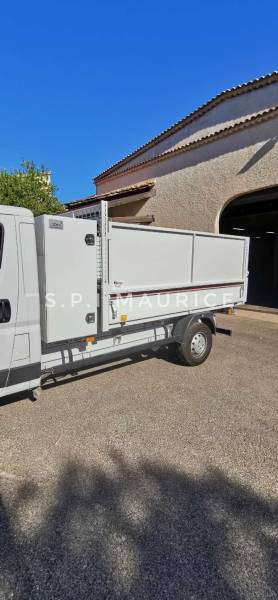 Réalisation de rehausses en acier avec adaptation sur véhicule 3.5T Var 83