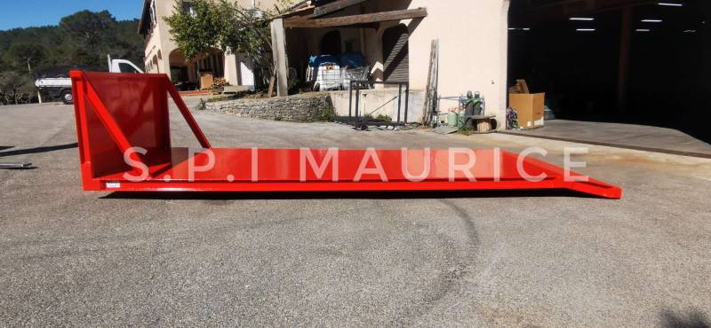 Réalisation d'un plateau porte engins pour une entreprise de terrassement dans le 04.