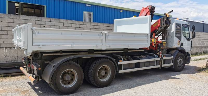 Benne transporteur pour société du batiment à Gassin dans le 83