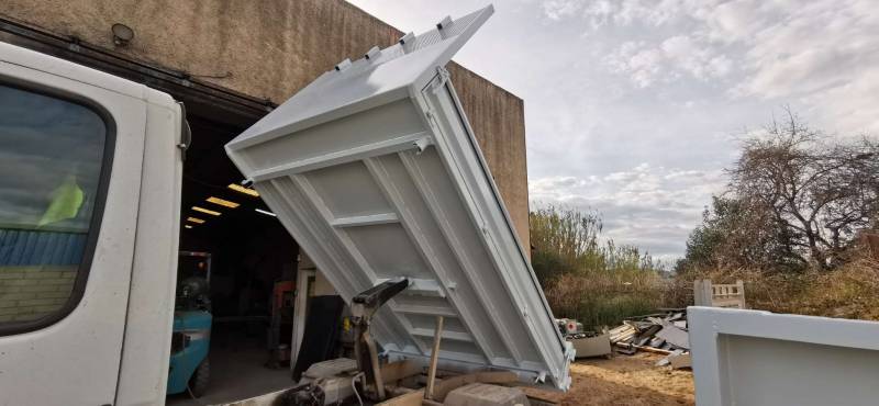 vente de tri-benne fabrication française pour mairie