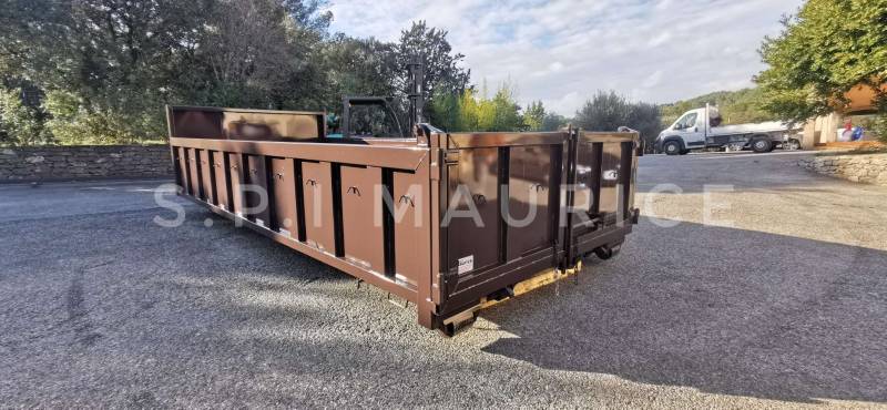Fabrication d'une benen travaux publics avec porte universelle cleint Cagnes sur mer