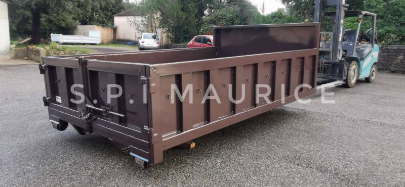 Fabrication sur mesure d'une benne travaux publics pour un paysagiste de Biot dans le 06