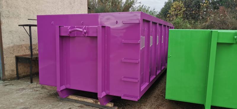 benne ampliroll 15 m3 sur-mesure pour un exploitant agricole Hautes Alpes