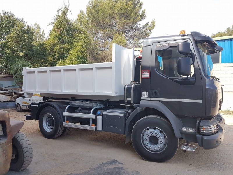 vente de benne poids lourds à Gassins dans le var