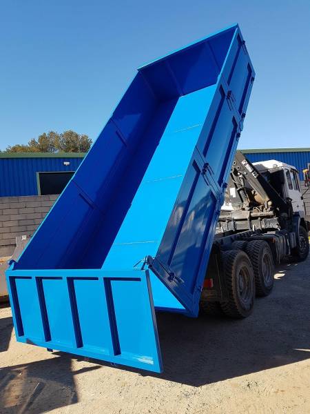 Fabrication benne acier fixe pour PL de type travaux publics Nice 06