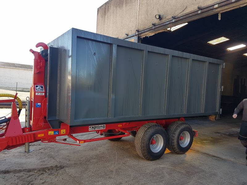 fabrication de caisson ampliroll pour tracteur cogolin